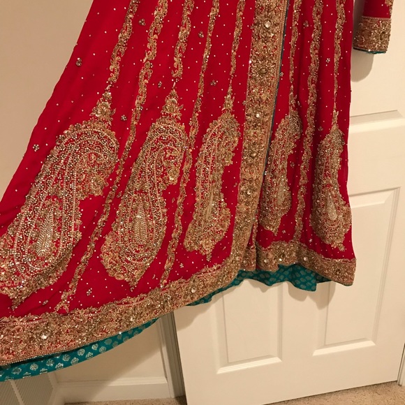Pakistani Indian wedding bridal dress - Picture 2 of 8